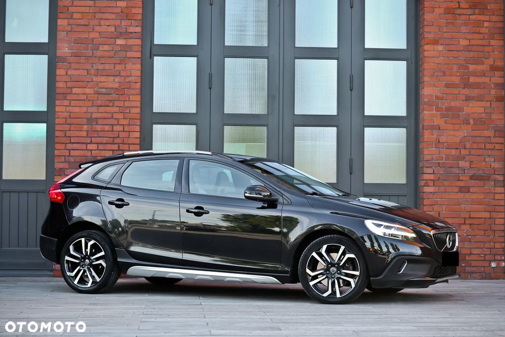 Volvo V40 Cross Country D3 Geartronic Momentum - 3