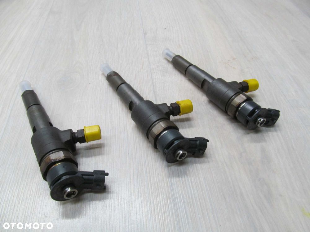 PEUGEOT 1.4HDI WTRYSK WTRYSKIWACZ 0445110252 - 1