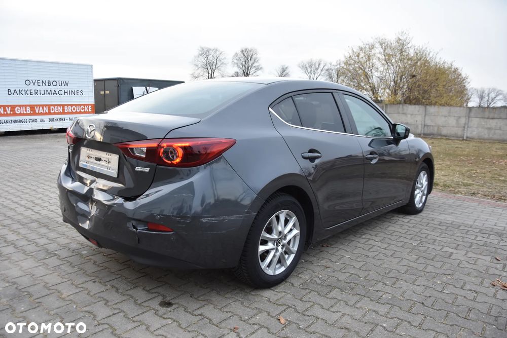 Mazda 3 - 4