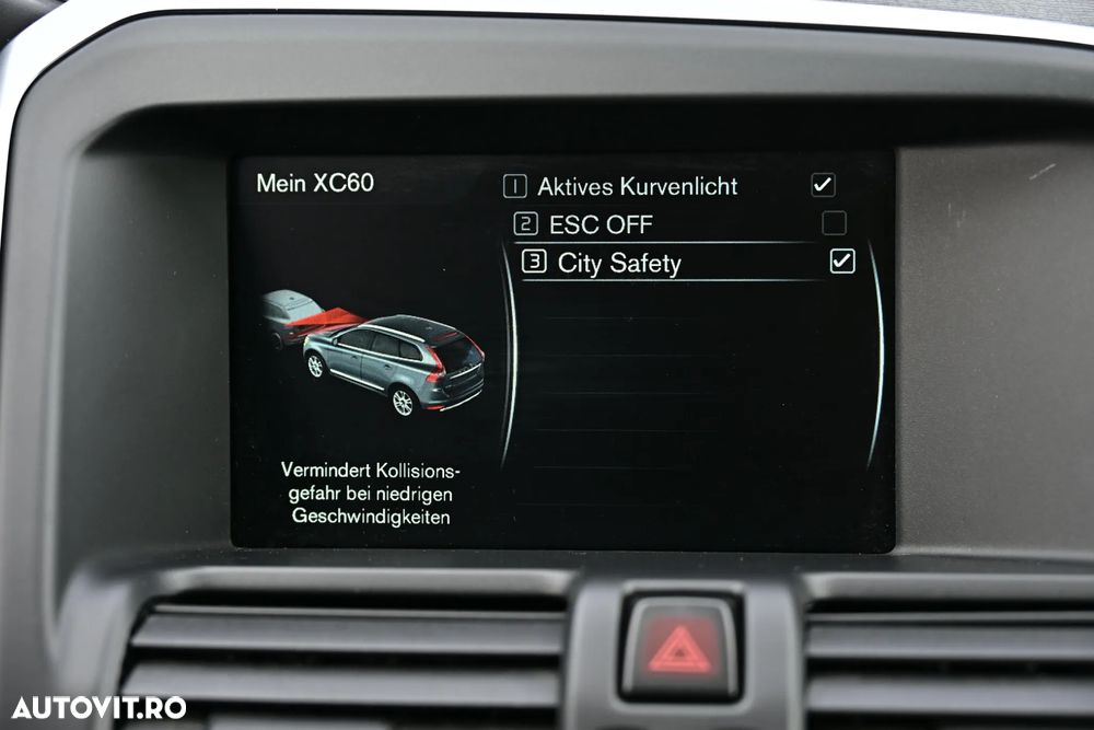 Volvo XC 60 D5 AWD Geartronic Summum - 30