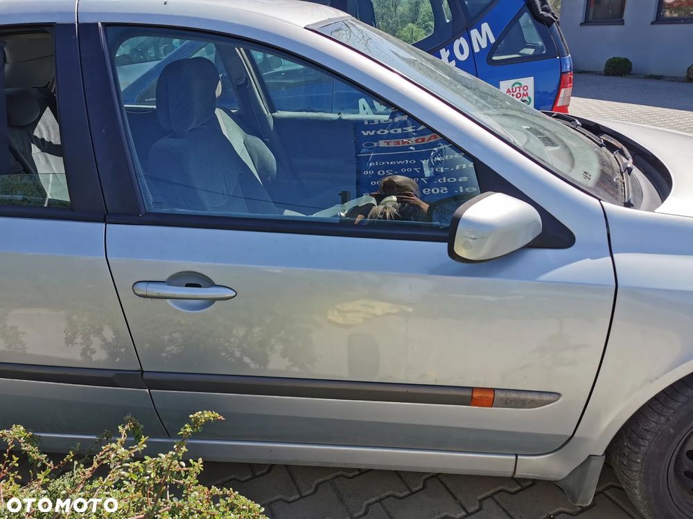 Drzwi Renault Laguna II 2002r - 1