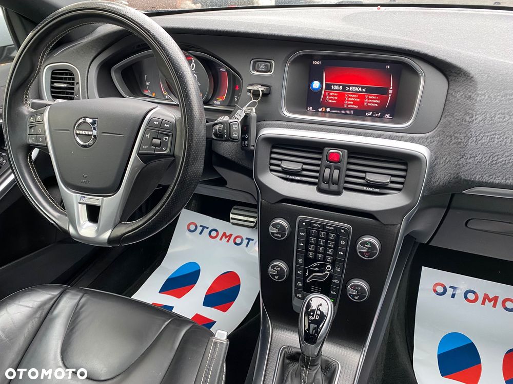 Volvo V40 D3 Geartronic RDesign - 10