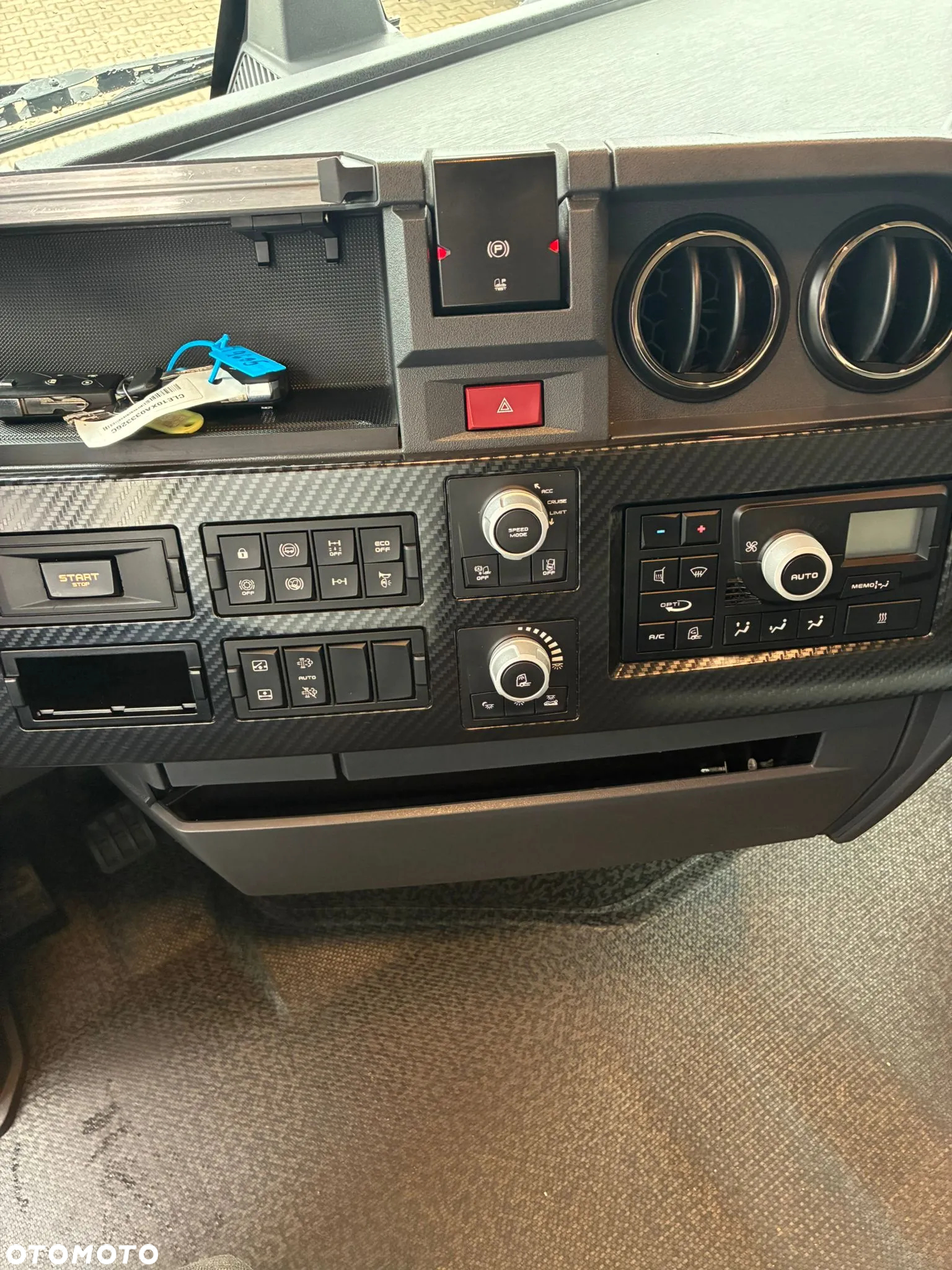 Renault T520 EVO HIGH Sleeper Cab - 8