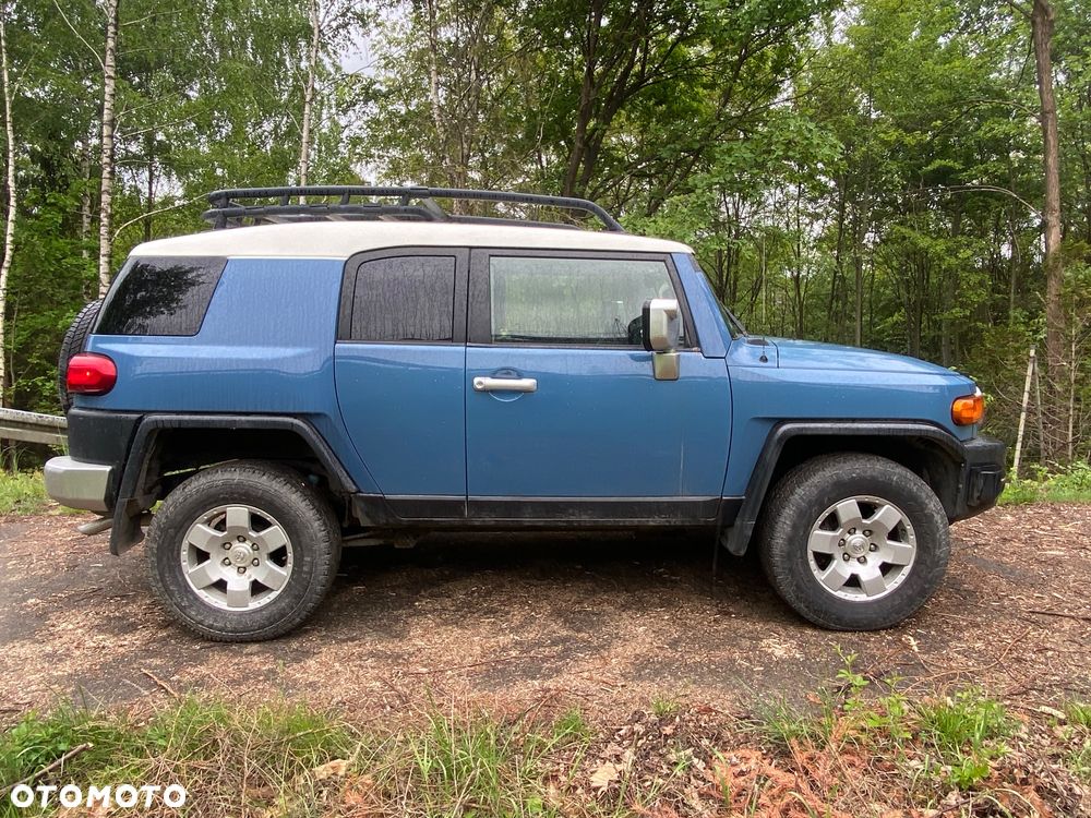 Toyota FJ Cruiser