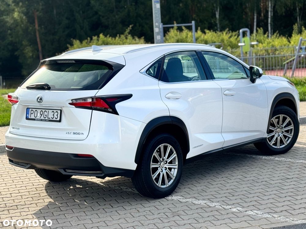 Lexus NX 300h Elite 2WD - 8