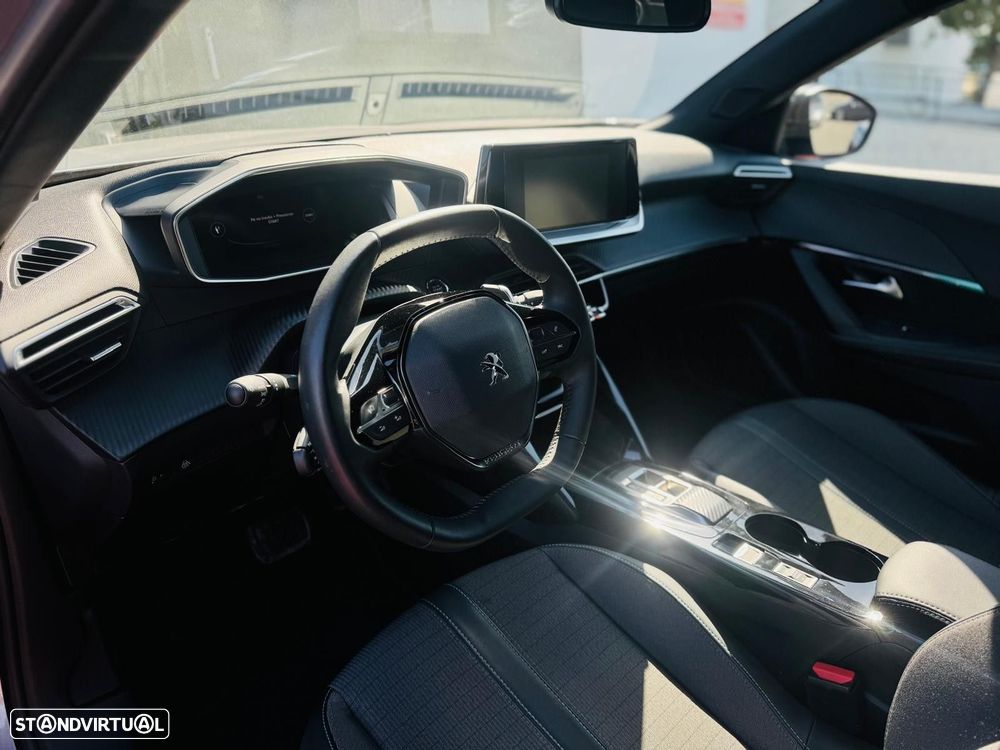 Peugeot 2008 1.2 PureTech Allure Pack EAT8 - 35