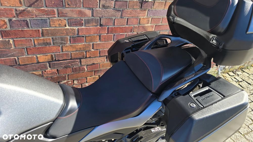 Honda NT - 10