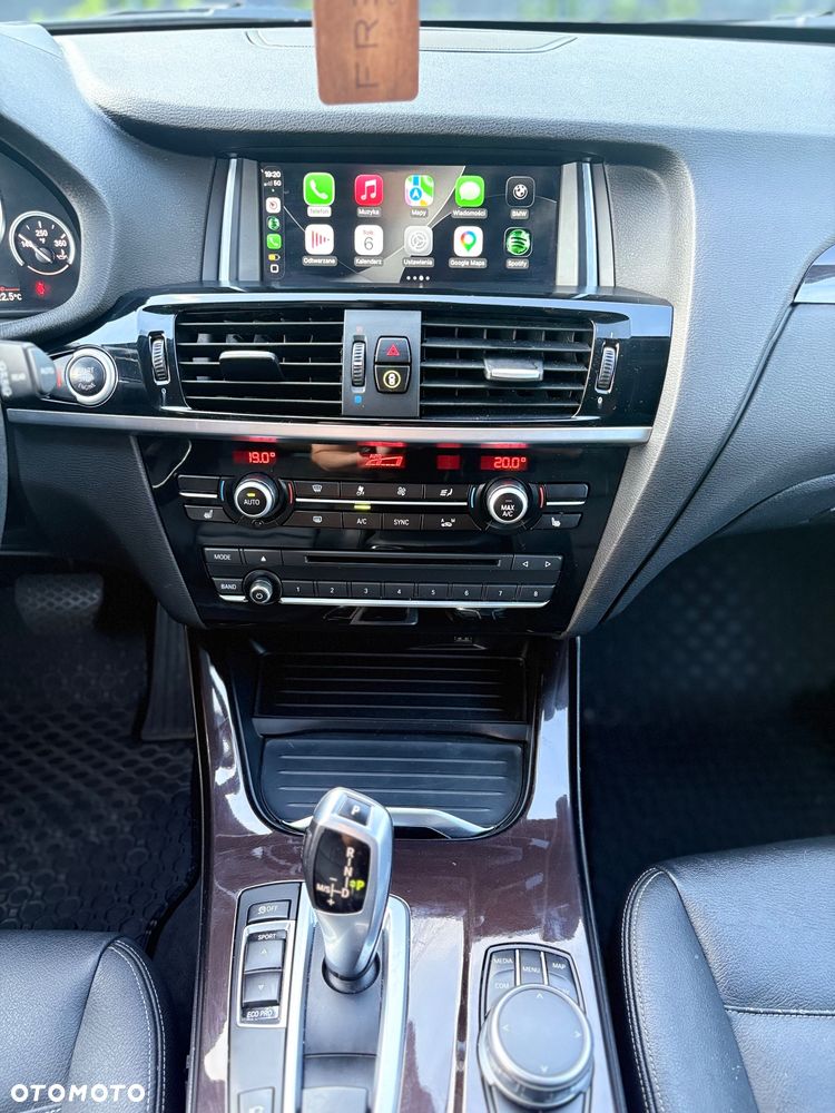 BMW X3 xDrive28i xLine - 16