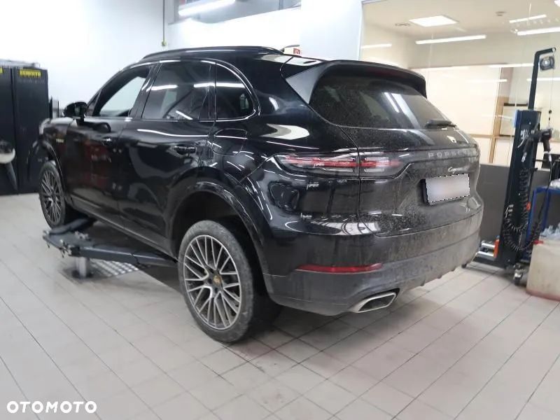 Porsche Cayenne E-Hybrid - 10