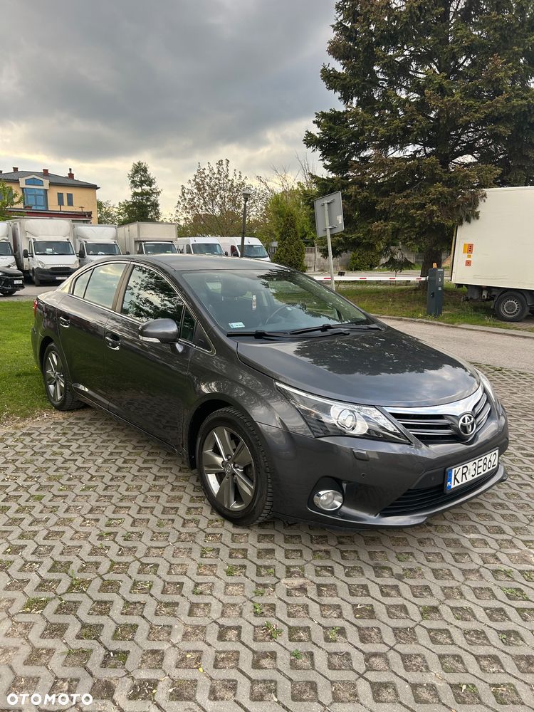 Toyota Avensis 2.0 D-4D Premium - 3