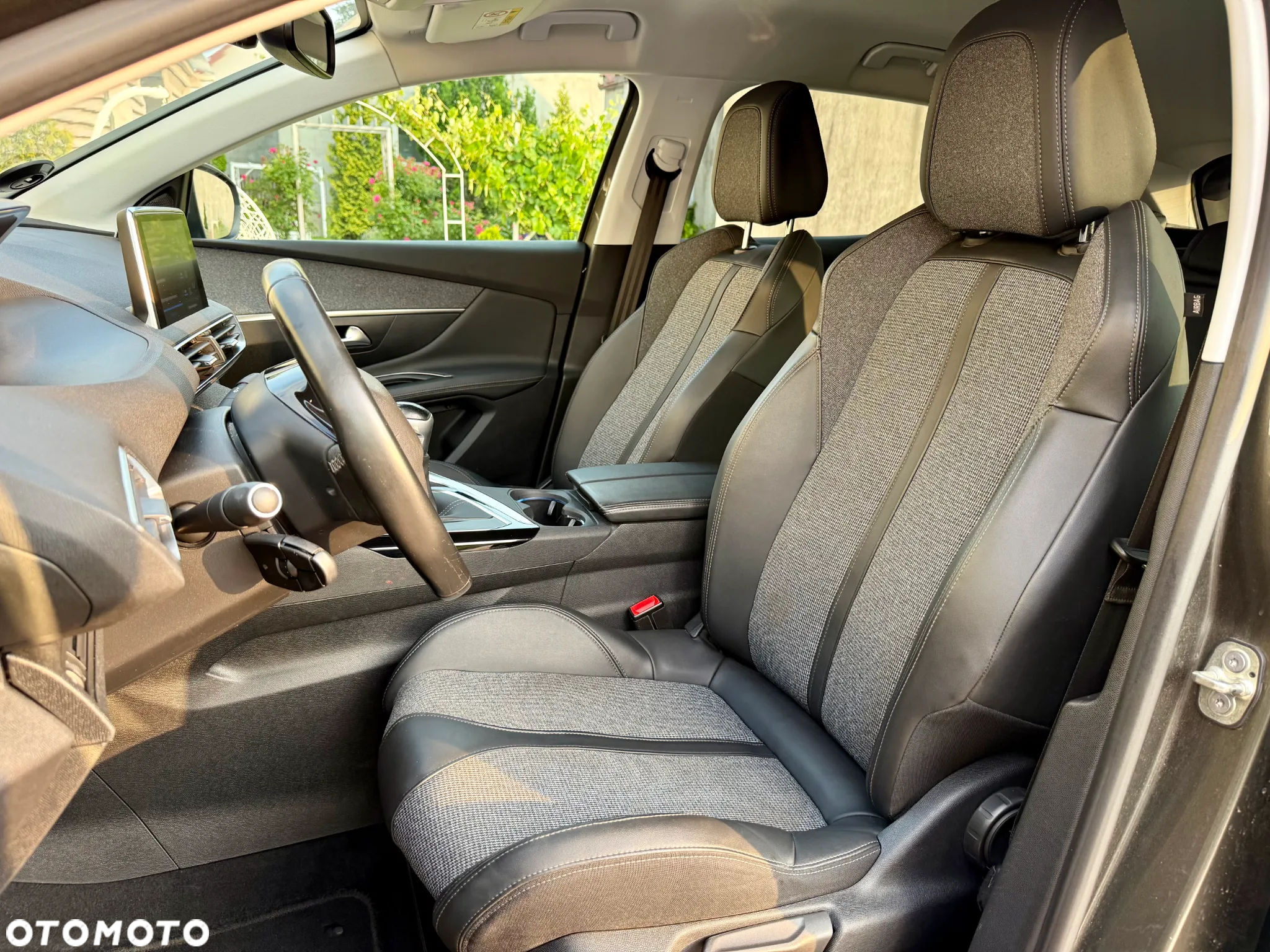 Peugeot 3008 1.5 BlueHDi Allure S&S - 25