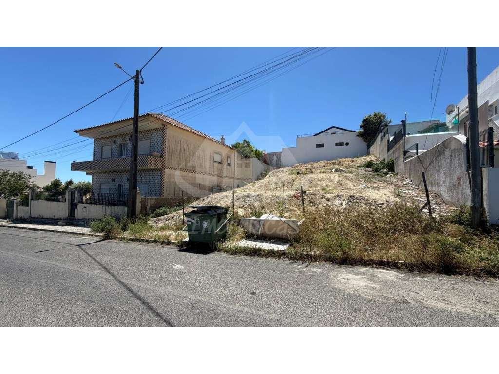 Terreno urbano com 366m2, em Vialonga - Grande imagem: 2/5