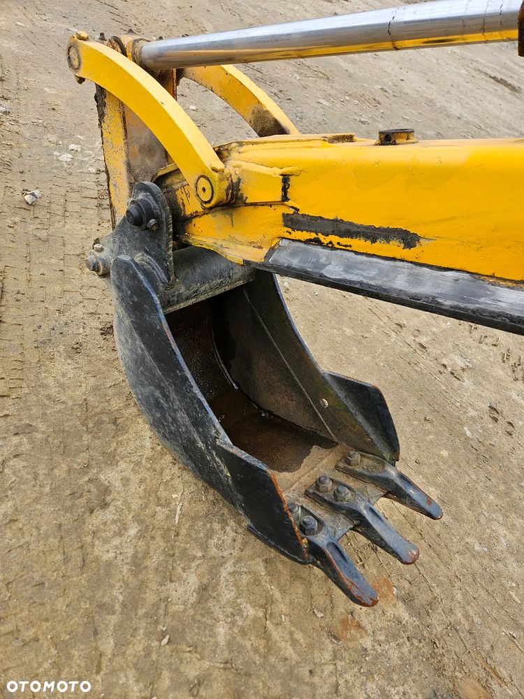 JCB 2CX III - 8