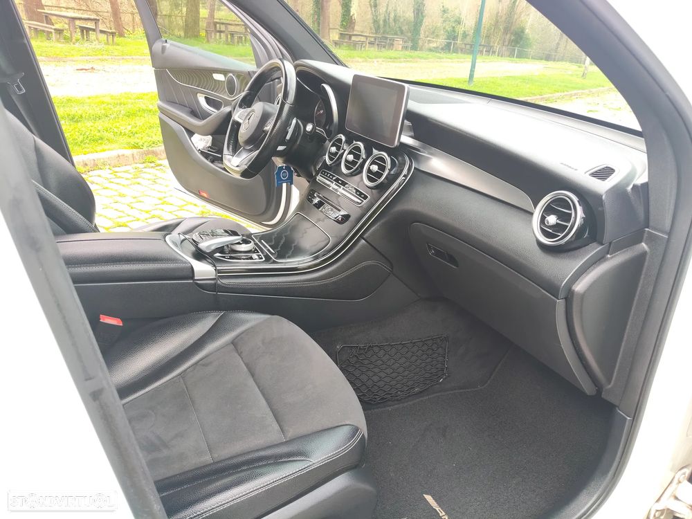 Mercedes-Benz GLC 250 d 4Matic 9G-TRONIC AMG Line - 14