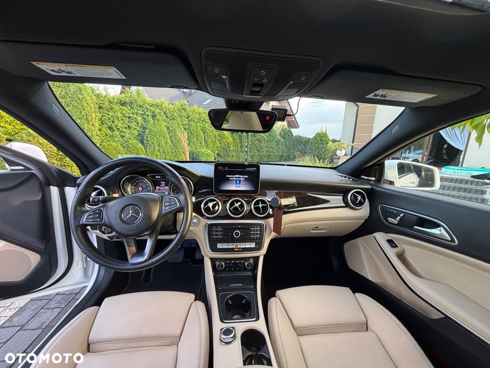 Mercedes-Benz CLA 250 4-Matic - 9