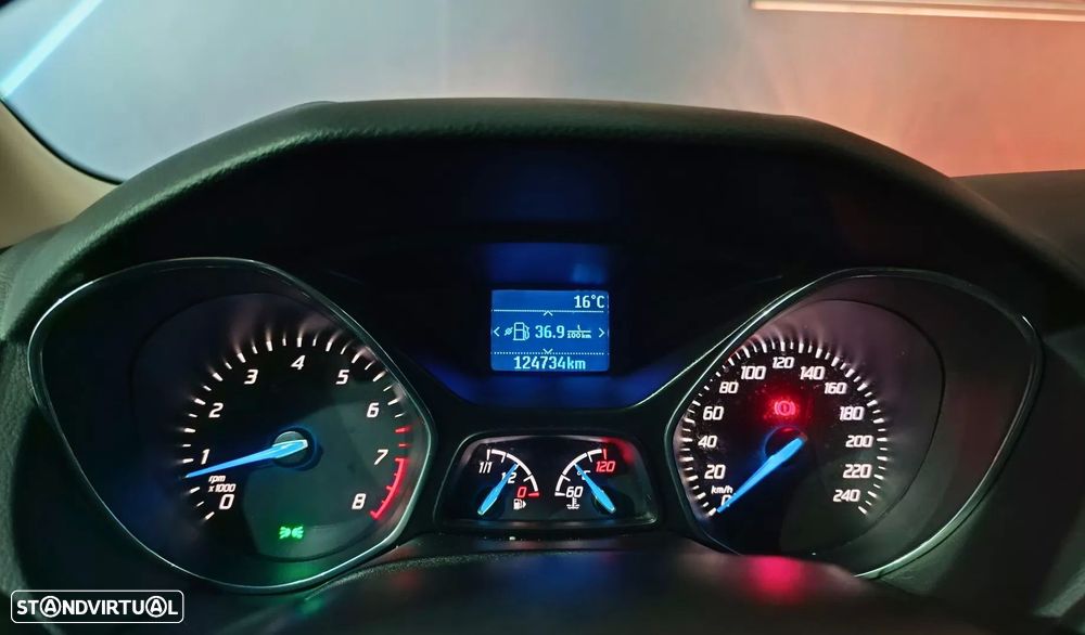 Ford Focus 1.0 EcoBoost Business - 22