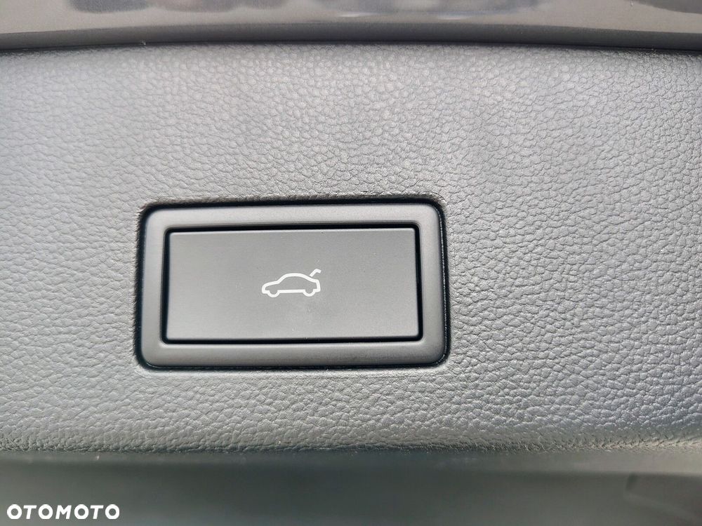 Volkswagen Golf Variant - 12