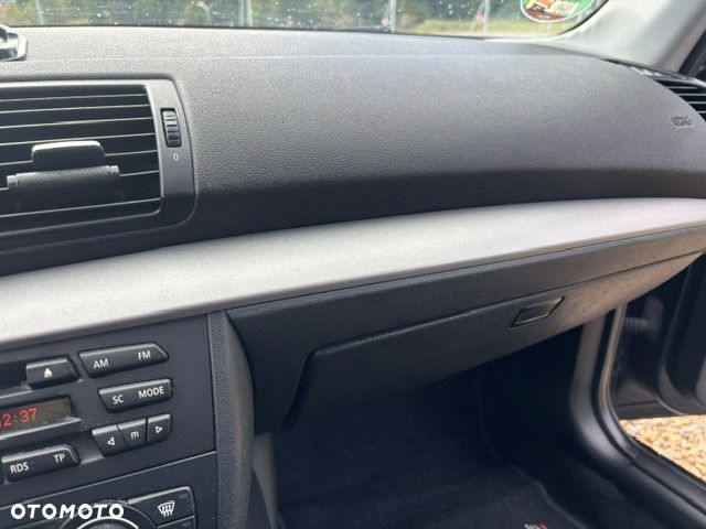 BMW Seria 1 118d - 13