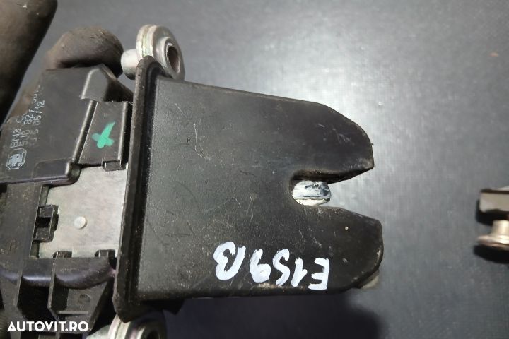 Broasca hayon 5J0827501C 5J0827501C Skoda Fabia 5J [facelift] [2010 - - 3