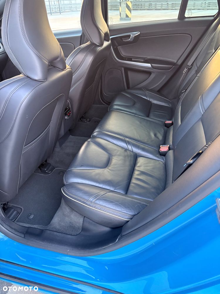 Volvo V60 D4 Geartronic - 10