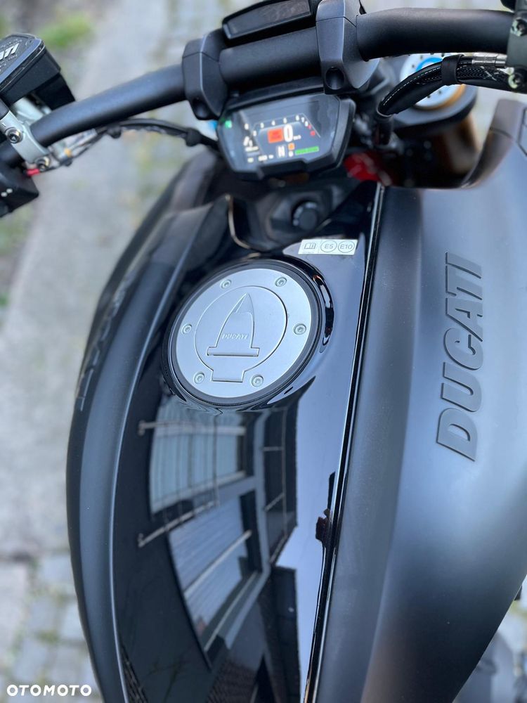 Ducati Diavel - 27