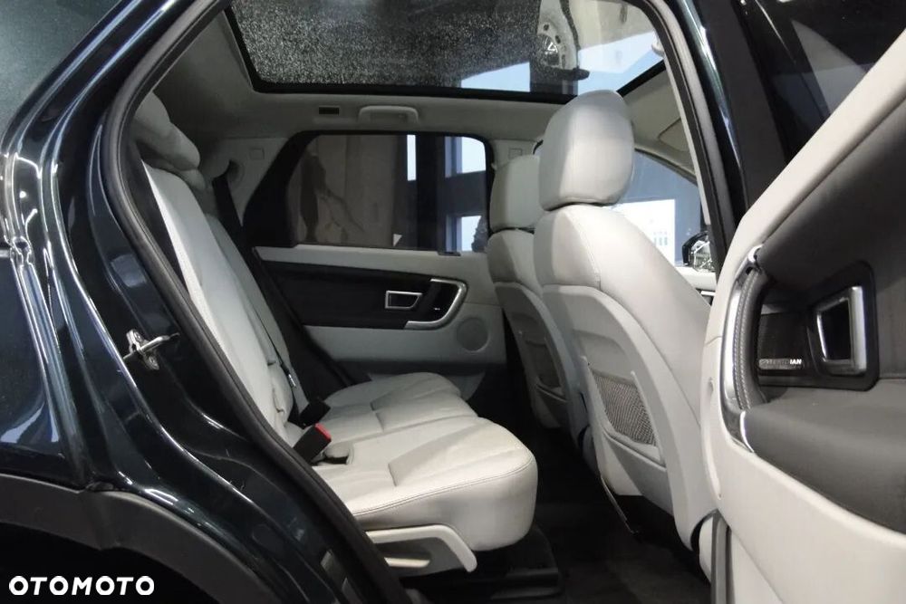 Land Rover Discovery Sport - 13