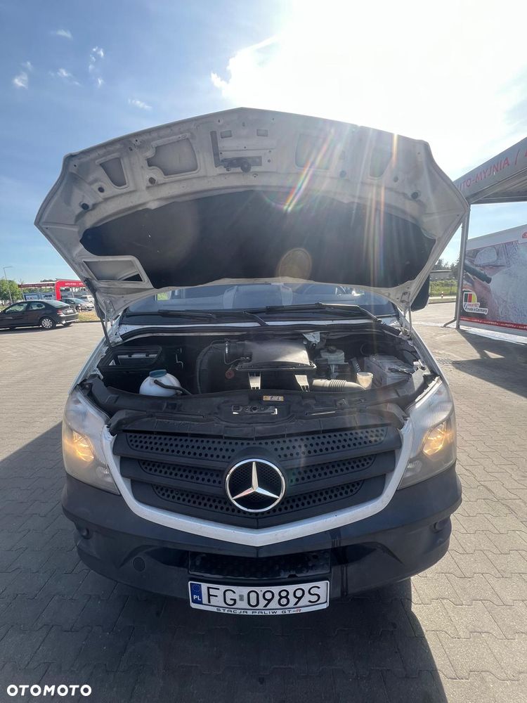 Mercedes-Benz Sprinter 906.211 - 12