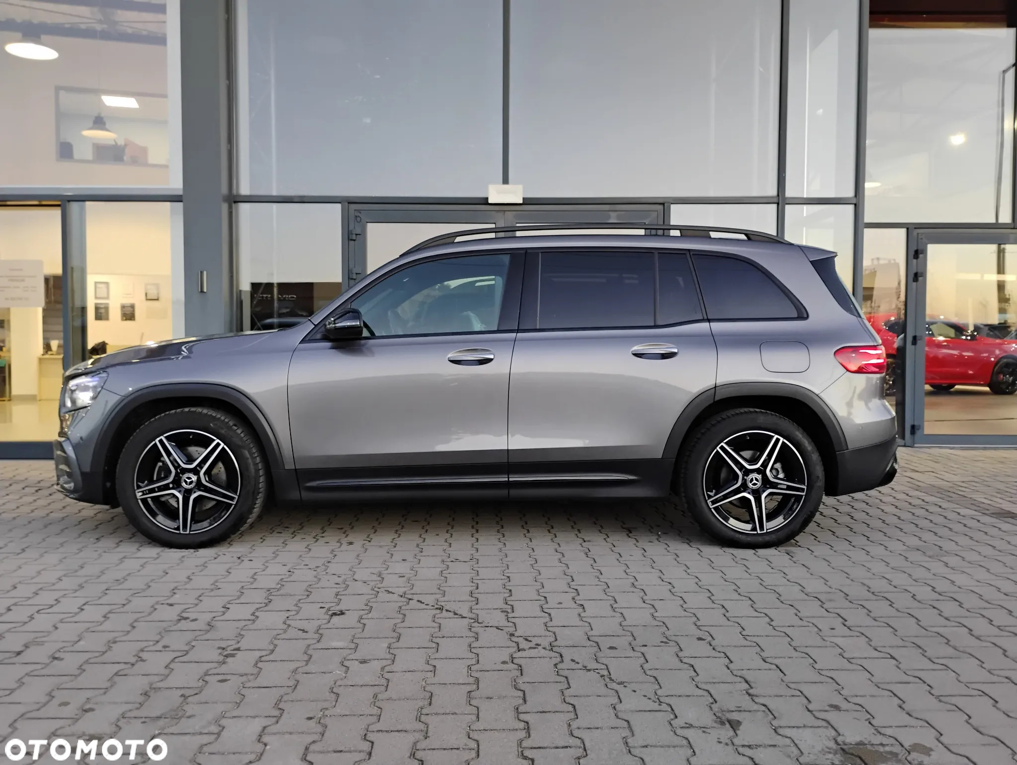 Mercedes-Benz GLB 200 AMG Line 7G-DCT - 8