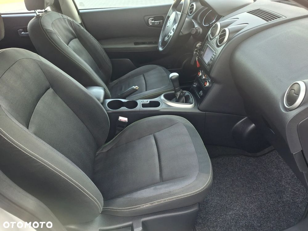 Nissan Qashqai 1.6 visia - 24