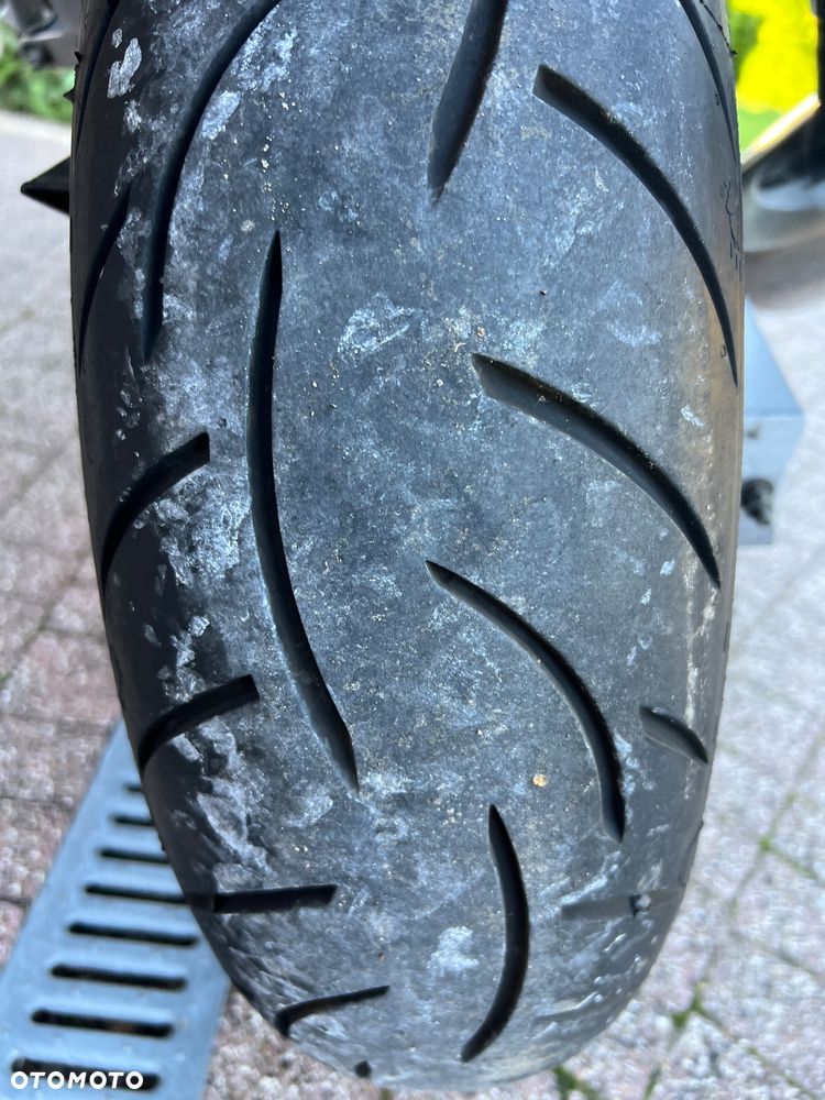 Yamaha FZS - 8