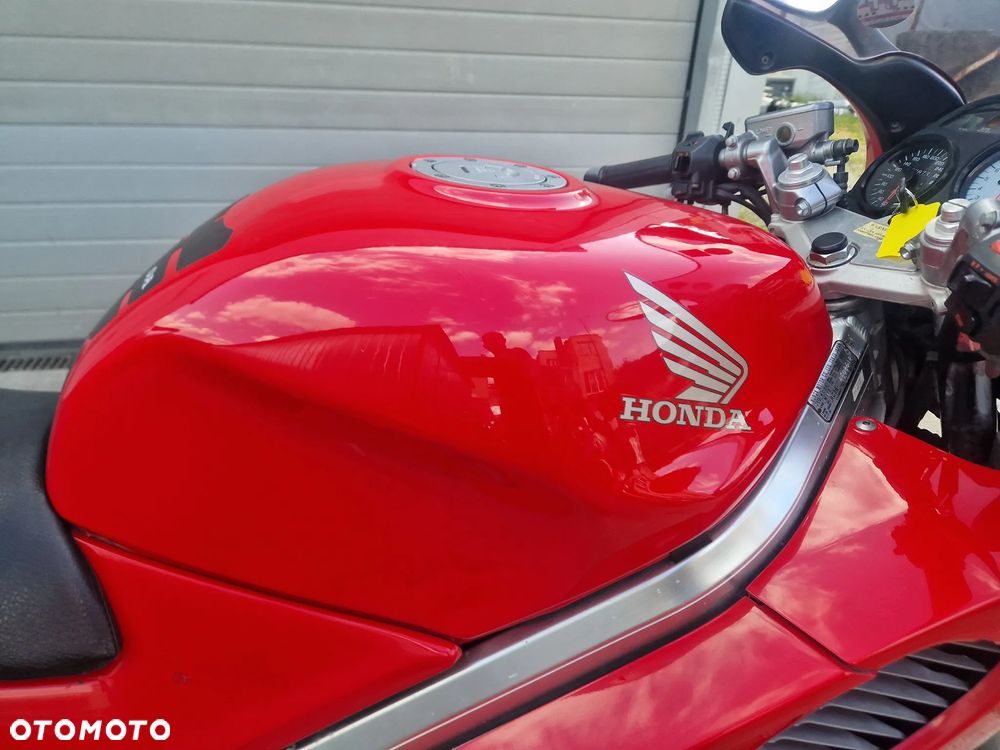 Honda VFR - 18