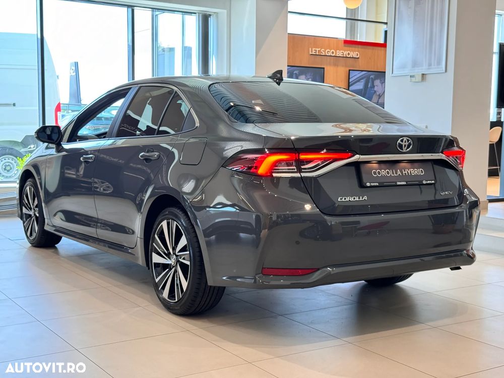 Toyota Corolla Sedan 1.8 HSD Dynamic - 5