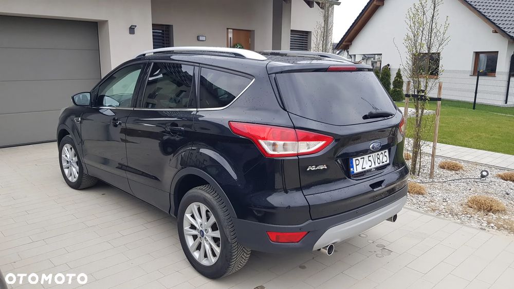 Ford Kuga 2.0 TDCi 2x4 Titanium - 10