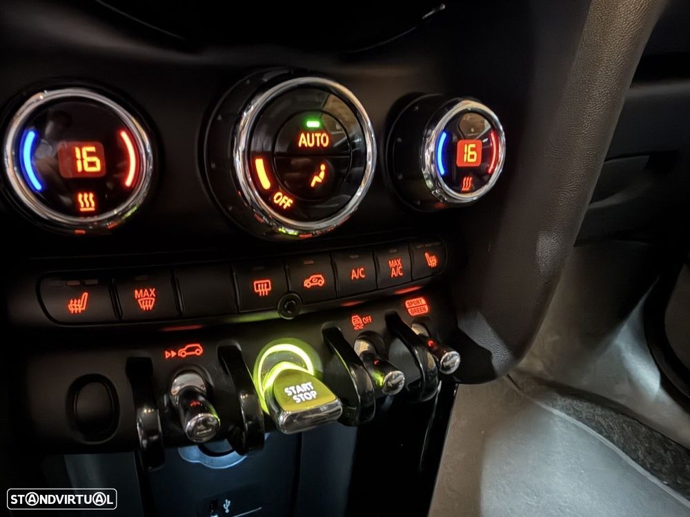 MINI 3 Portas Cooper SE Premium Essential - 19