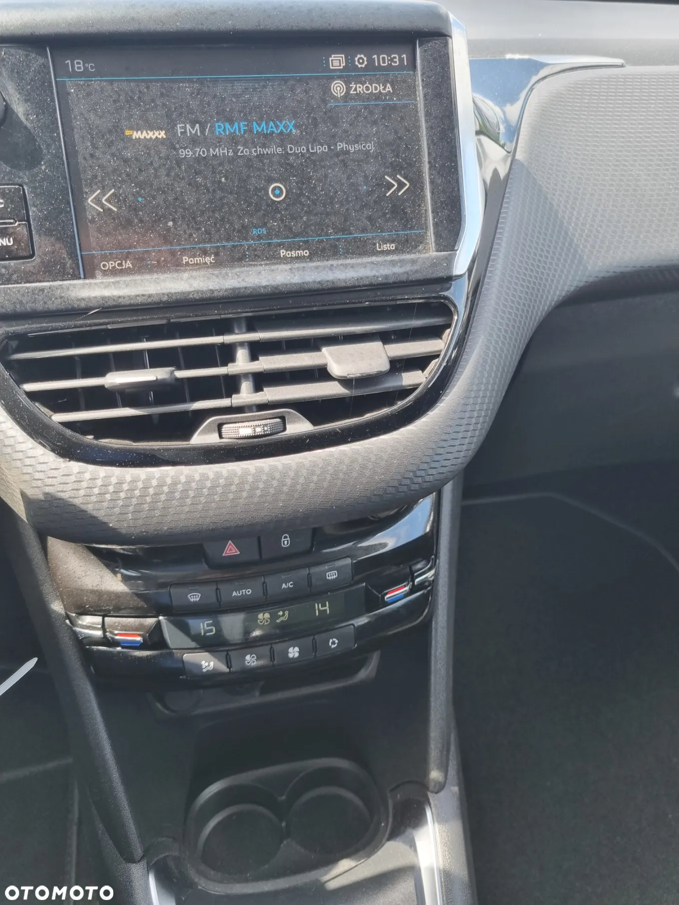 Peugeot 208 1.2 PureTech GPF Signature S&S - 24