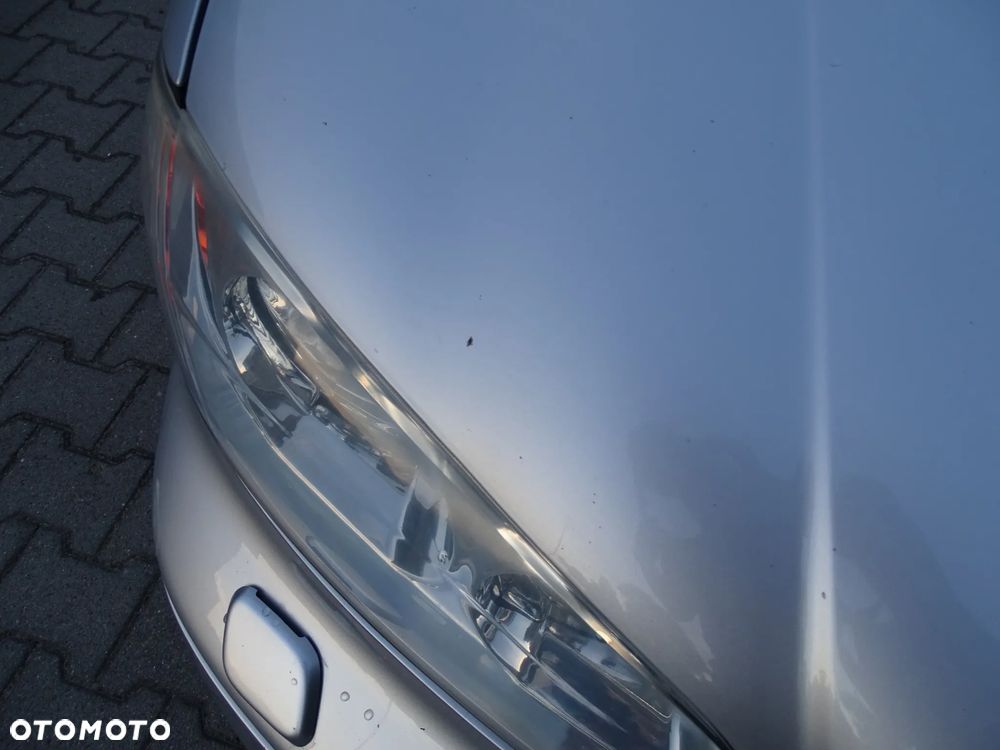 Nissan Maxima 2.0 Comfort - 37