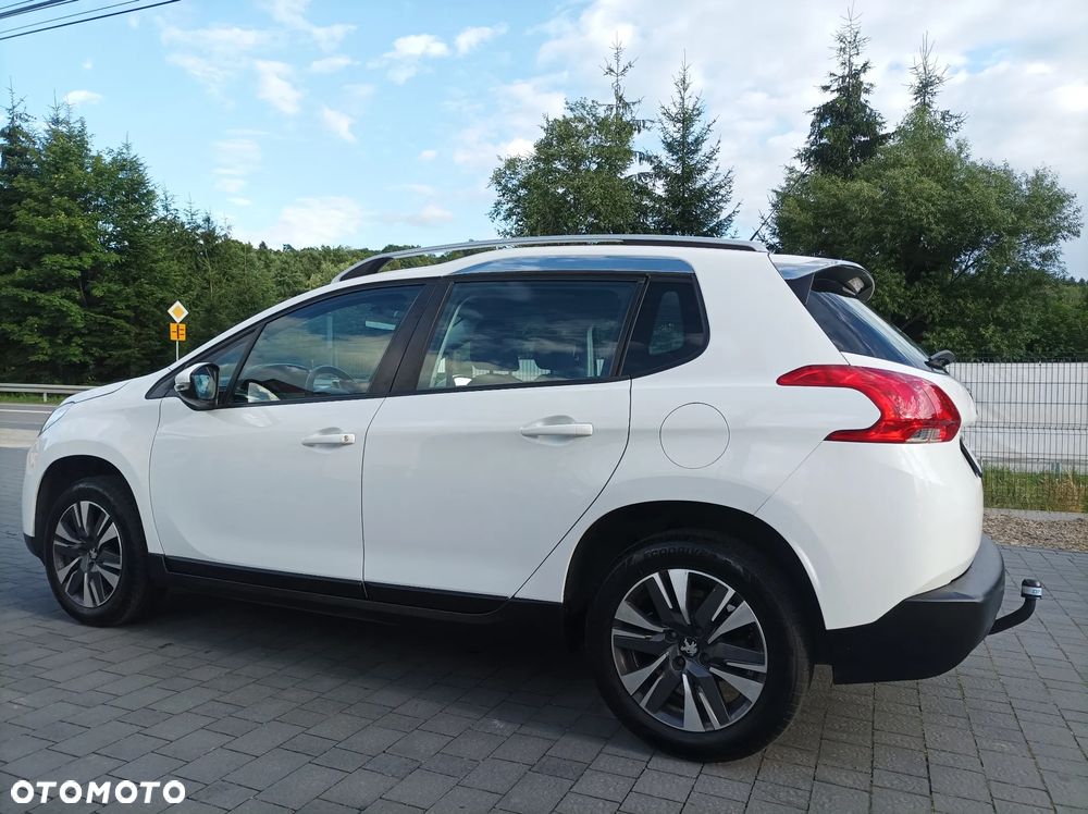 Peugeot 2008 PureTech 82 Urban Move - 12