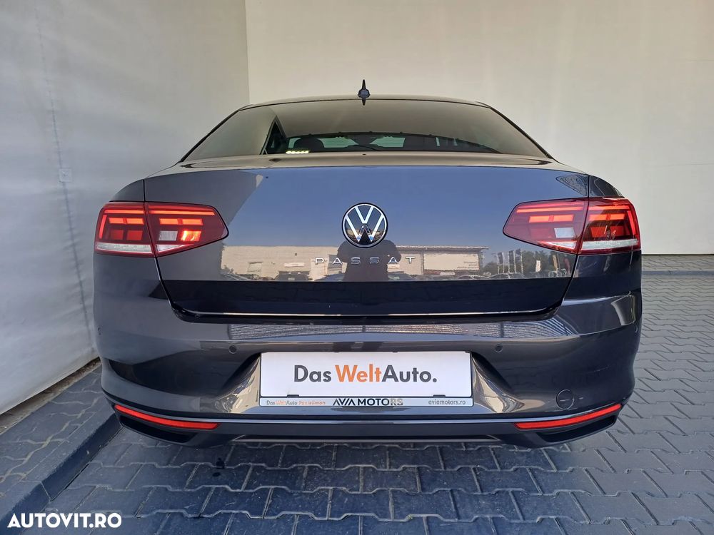 Volkswagen Passat 1.5 TSI ACT DSG Trendline - 28