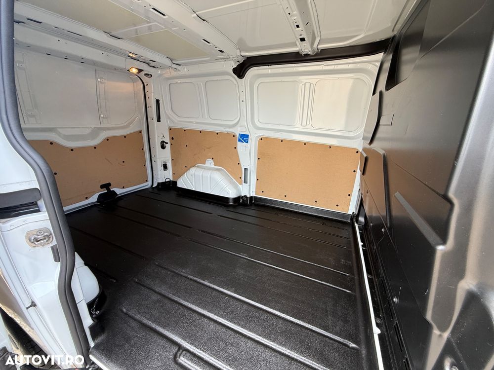 Ford Transit Custom DCIV 320 2.0 EcoBlue 130 CP L1H1 Active Aut. - 10