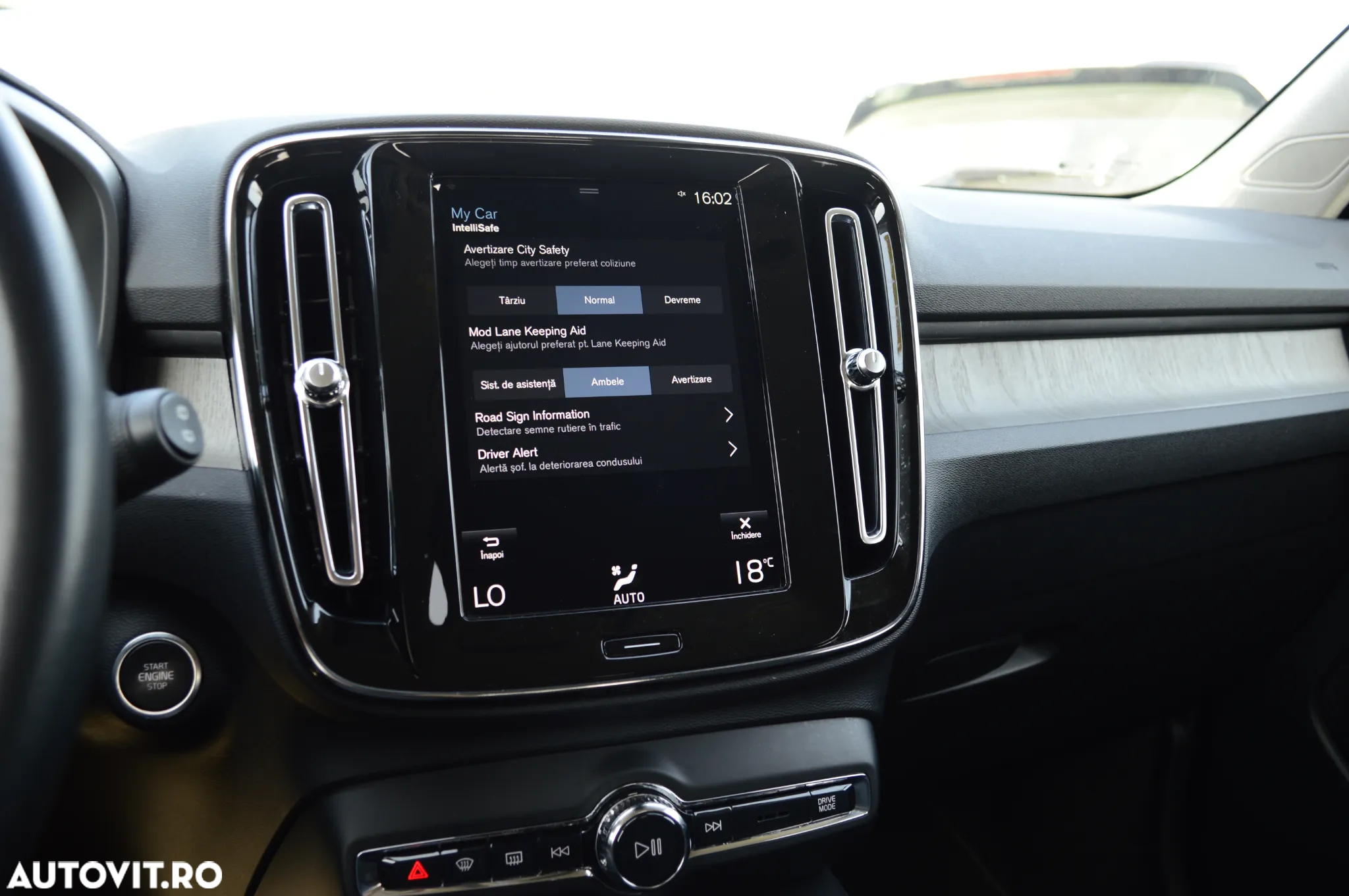 Volvo XC 40 Recharge T5 Twin Engine AT7 Inscription Expression - 29
