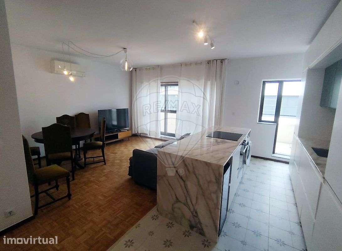 Apartamento T1 para arrendamento - Grande imagem: 2/23