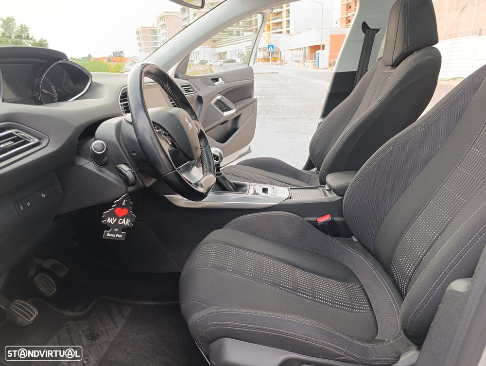Peugeot 308 SW BlueHDi 120 Stop & Start Allure - 10