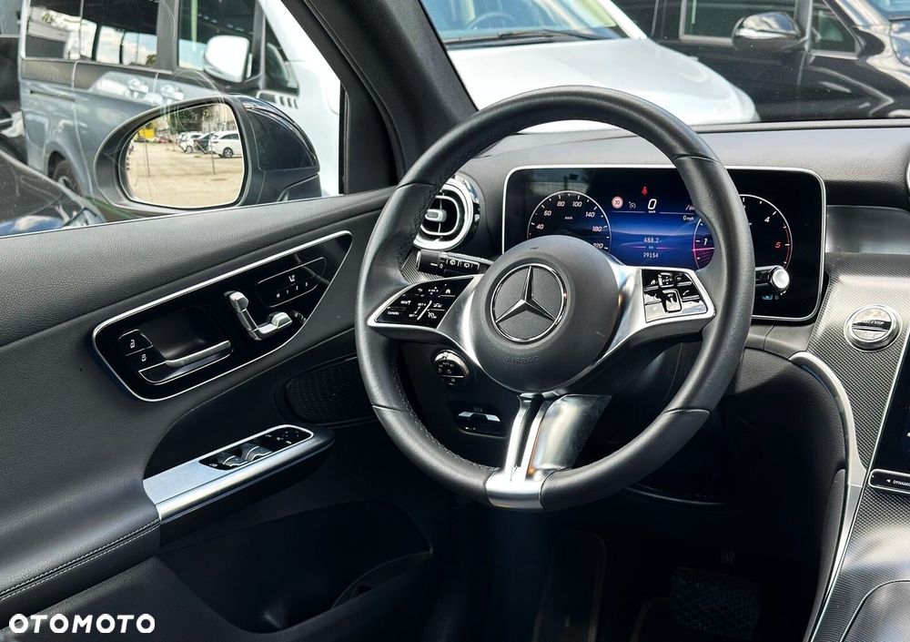 Mercedes-Benz GLC - 17
