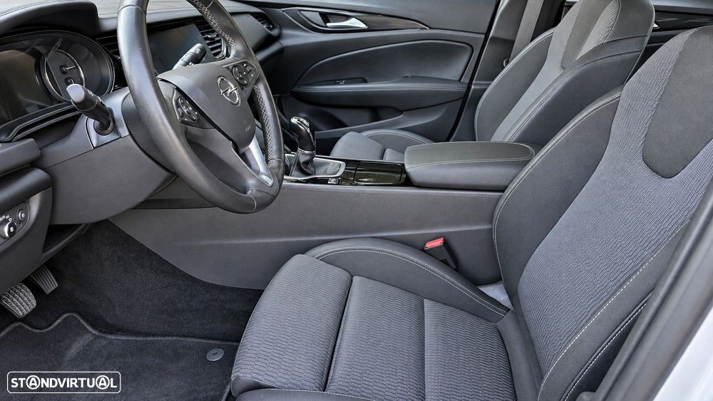 Opel Insignia Grand Sport 1.5 - 18