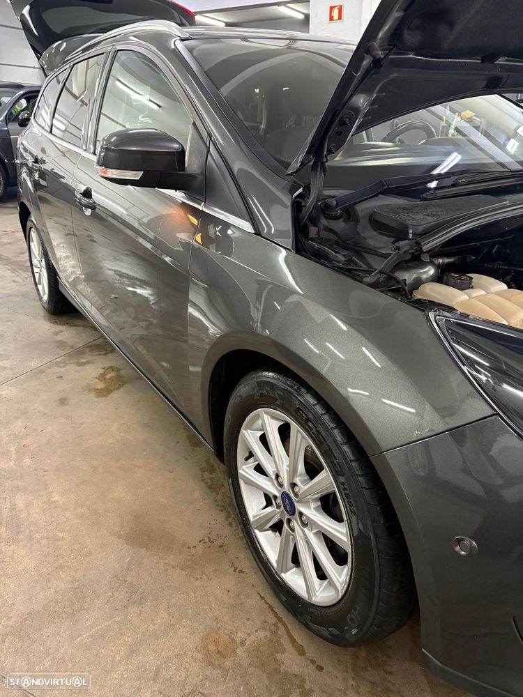 Ford Focus SW 1.0 EcoBoost Titanium - 6