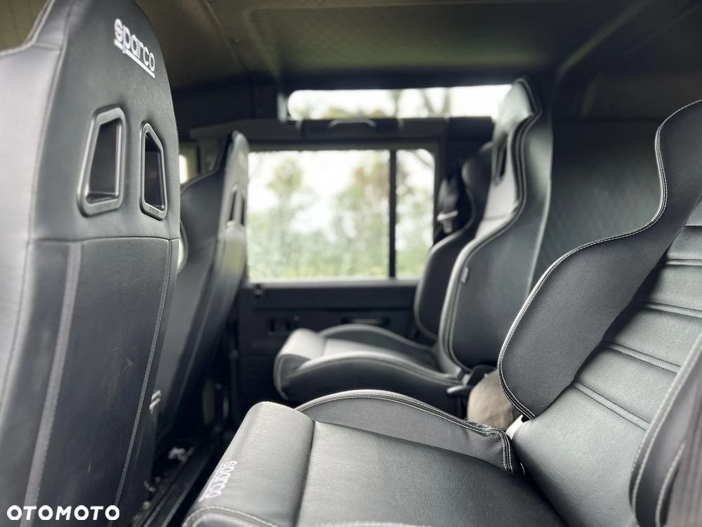 Land Rover Defender 2.5 TDI - 5
