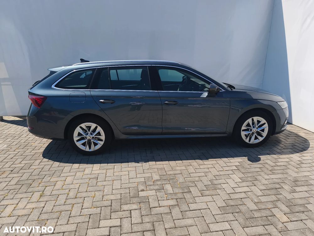 Skoda Octavia Combi 2.0 TDI DSG Style - 6
