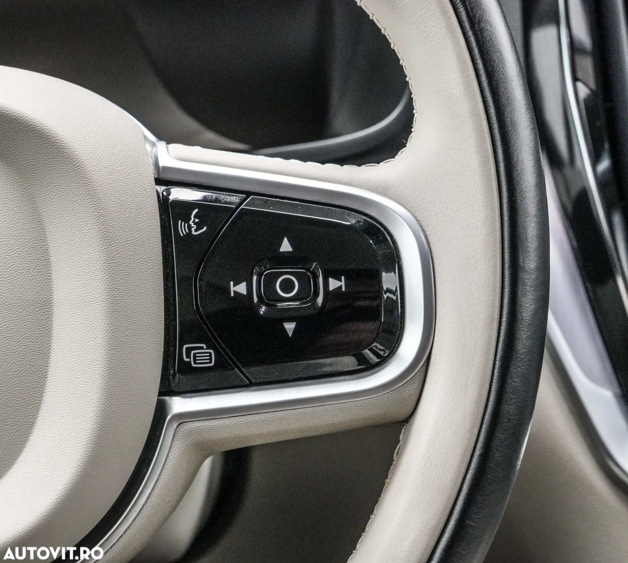 Volvo V60 D3 Momentum Pro - 20
