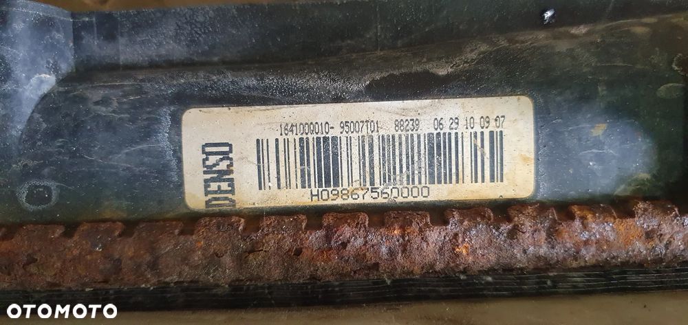 Pas przedni chłodnica wentylator Toyota Aygo I 1.0 - 10