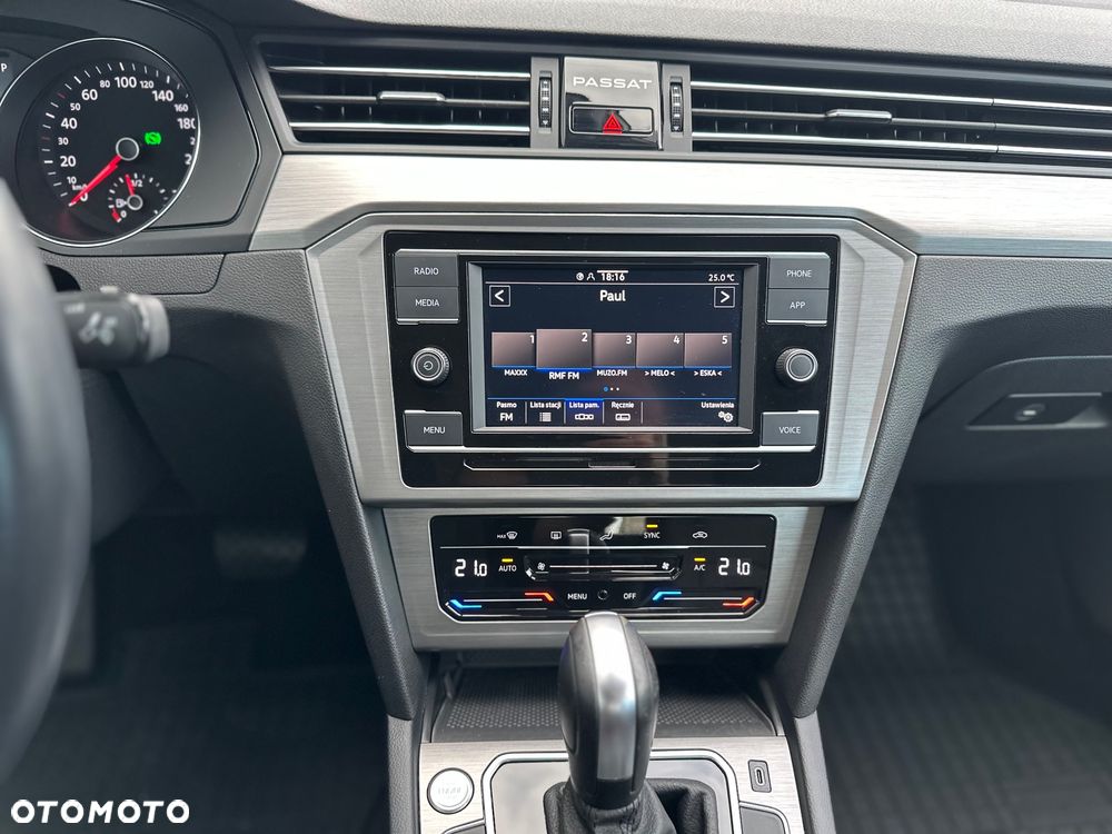 Volkswagen Passat 1.5 TSI EVO Business DSG - 16